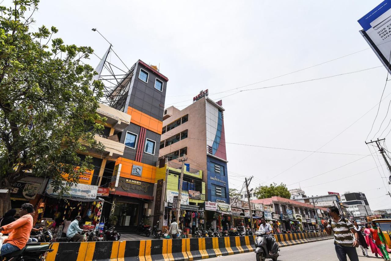 Ramesh Residency Otel Anantapur Dış mekan fotoğraf