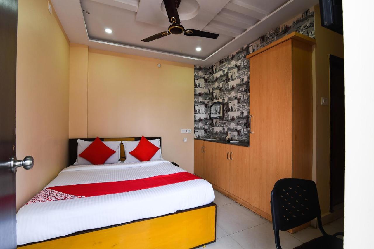 Ramesh Residency Otel Anantapur Dış mekan fotoğraf