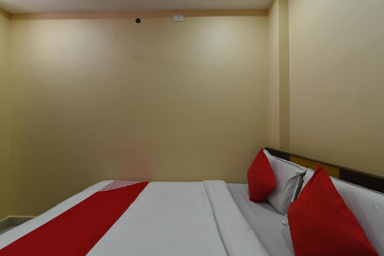 Ramesh Residency Otel Anantapur Dış mekan fotoğraf