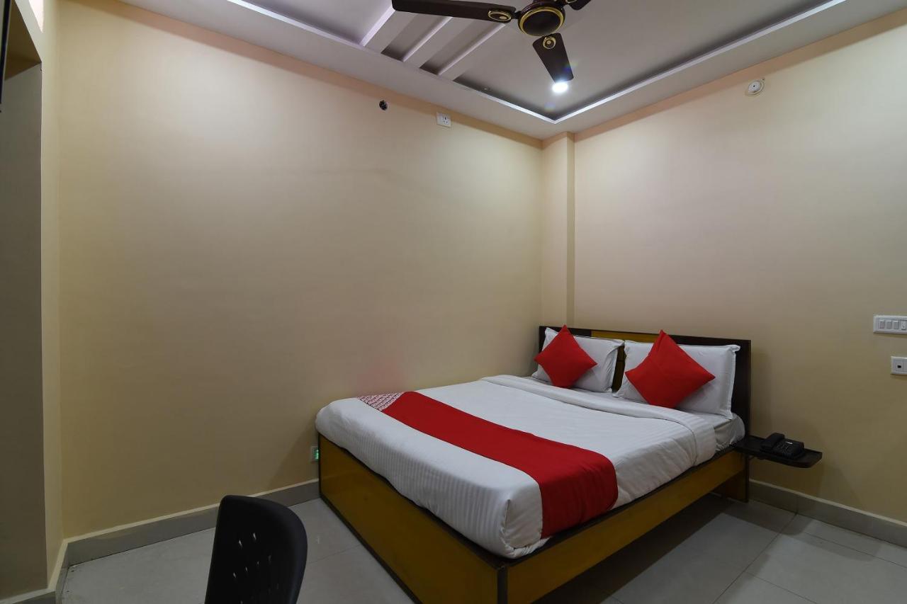 Ramesh Residency Otel Anantapur Dış mekan fotoğraf